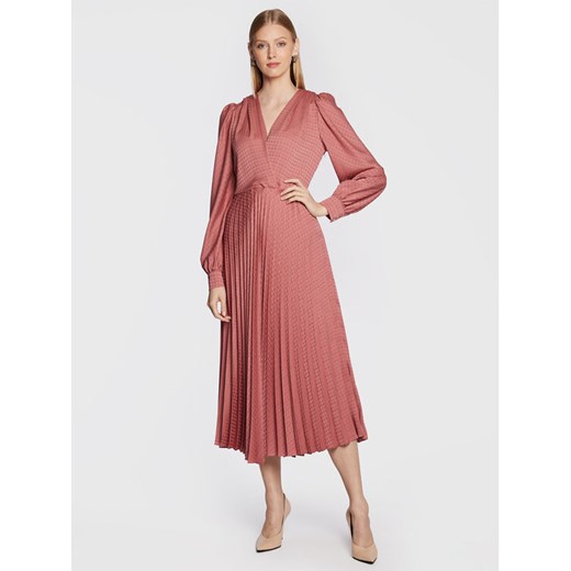 TWINSET Sukienka codzienna 222TT2420 Różowy Regular Fit ze sklepu MODIVO w kategorii Sukienki - zdjęcie 182707541