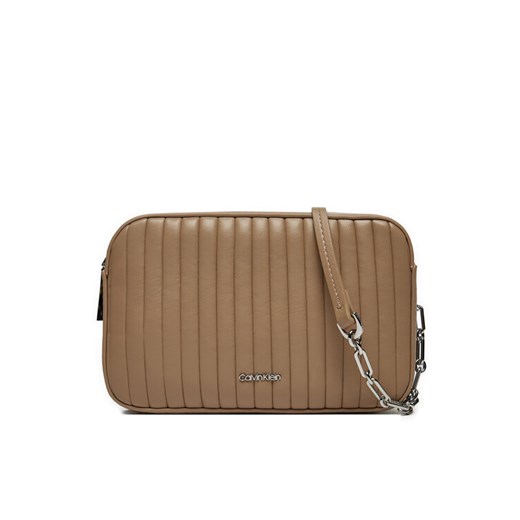 Calvin Klein Torebka Mini Line Quilt Camera Bag K60K613078 Szary ze sklepu MODIVO w kategorii Listonoszki - zdjęcie 182707633