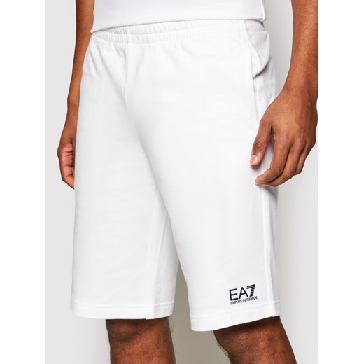 EA7 Emporio Armani Szorty sportowe 8NPS02 PJ05Z 1100 Biały Regular Fit 3XL MODIVO