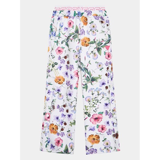 Guess Spodnie materiałowe J3YQ17 KAZQ2 Kolorowy Relaxed Fit ze sklepu MODIVO w kategorii Spodnie dziewczęce - zdjęcie 182709411