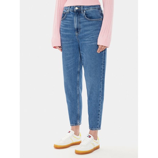 Tommy Jeans Jeansy DW0DW19245 Niebieski Mom Fit ze sklepu MODIVO w kategorii Jeansy damskie - zdjęcie 182710094