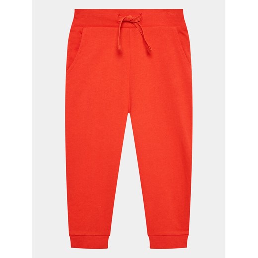 Guess Spodnie dresowe L93Q24 KAUG0 Czerwony Relaxed Fit ze sklepu MODIVO w kategorii Spodnie dziewczęce - zdjęcie 182711271