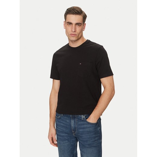 Tommy Hilfiger T-Shirt Essential Solid Pocket Tee MW0MW37283 Czarny Regular Fit ze sklepu MODIVO w kategorii T-shirty męskie - zdjęcie 182712463