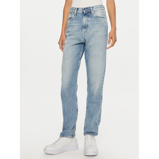 Calvin Klein Jeans Jeansy J20J224008 Niebieski Authentic Straight Fit ze sklepu MODIVO w kategorii Jeansy damskie - zdjęcie 182713093