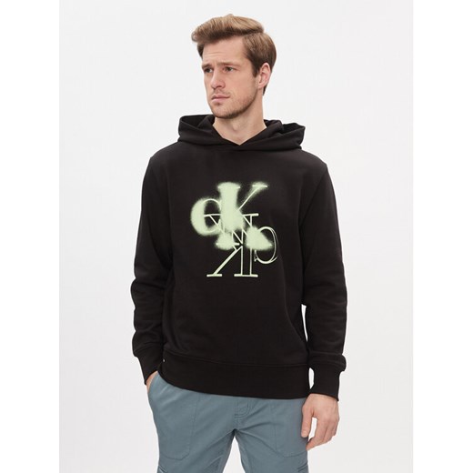 Calvin Klein Jeans Bluza Mirrored Ck Logo Hoodie J30J324630 Czarny Regular Fit ze sklepu MODIVO w kategorii Bluzy męskie - zdjęcie 182713730