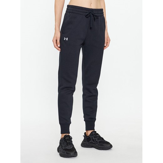 Under Armour Spodnie dresowe Ua Rival Fleece Jogger 1379438 Czarny Loose Fit ze sklepu MODIVO w kategorii Spodnie damskie - zdjęcie 182714491