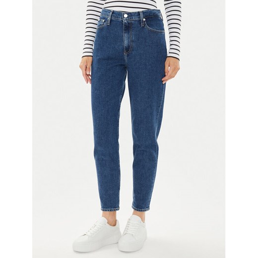 Calvin Klein Jeans Jeansy J20J223660 Niebieski Mom Fit ze sklepu MODIVO w kategorii Jeansy damskie - zdjęcie 182714723