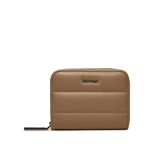 Calvin Klein Mały Portfel Damski Line Quilt Medium Zip Around K60K612201 Brązowy ze sklepu MODIVO w kategorii Portfele damskie - zdjęcie 182714734
