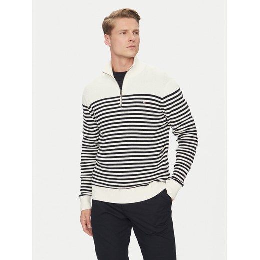 Tommy Hilfiger Sweter MW0MW38601 Écru Regular Fit ze sklepu MODIVO w kategorii Swetry męskie - zdjęcie 182716022