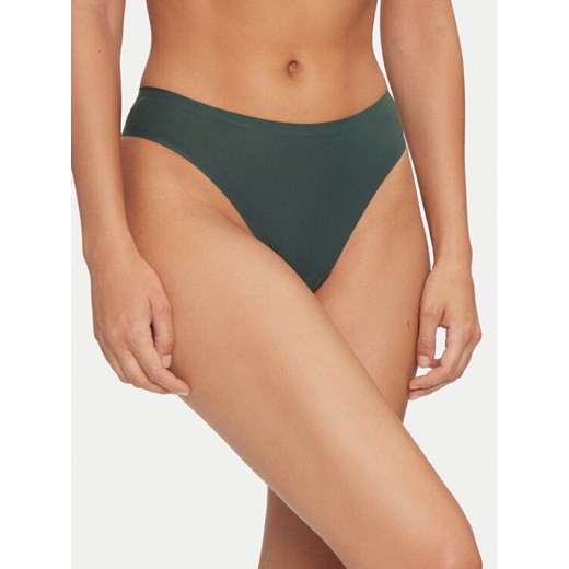 Chantelle Stringi Soft Stretch C11GG0 Zielony ze sklepu MODIVO w kategorii Majtki damskie - zdjęcie 182718804
