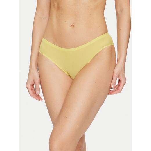 Chantelle Figi klasyczne Soft Stretch C26430 Żółty ze sklepu MODIVO w kategorii Majtki damskie - zdjęcie 182718862
