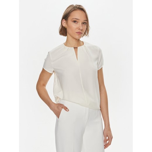 Calvin Klein Bluzka K20K207062 Biały Regular Fit ze sklepu MODIVO w kategorii Bluzki damskie - zdjęcie 182721031