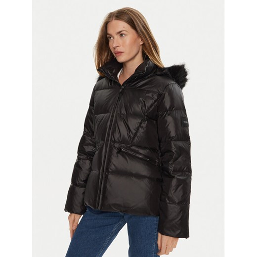 Calvin Klein Kurtka puchowa K20K207733 Czarny Regular Fit ze sklepu MODIVO w kategorii Kurtki damskie - zdjęcie 182721060