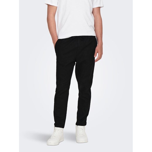 Only & Sons Spodnie materiałowe 22024966 Czarny Tapered Fit ze sklepu MODIVO w kategorii Spodnie męskie - zdjęcie 182721620