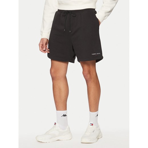 Tommy Jeans Szorty sportowe Flag Beach DM0DM20637 Czarny Regular Fit ze sklepu MODIVO w kategorii Spodenki męskie - zdjęcie 182722054