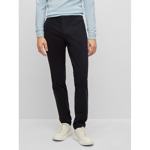 Boss Chinosy Kaito1 50487966 Czarny Slim Fit ze sklepu MODIVO w kategorii Spodnie męskie - zdjęcie 182722221