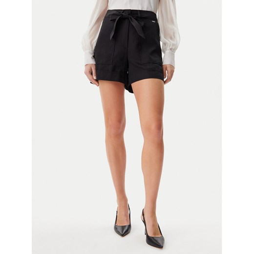 Guess Szorty materiałowe W5GD1RWG4C2 Czarny Regular Fit ze sklepu MODIVO w kategorii Szorty - zdjęcie 182722613