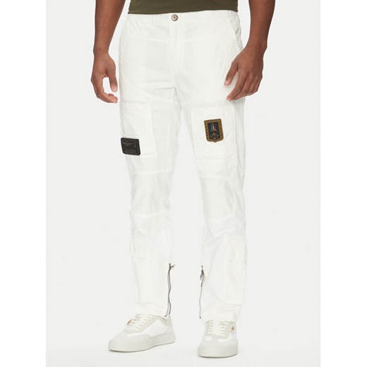 Aeronautica Militare Spodnie materiałowe 251PA1387CT1493 Biały Regular Fit ze sklepu MODIVO w kategorii Spodnie męskie - zdjęcie 182724611