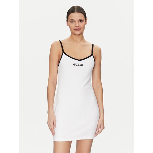 Guess Sukienka codzienna E5GK15 KCQV1 Biały Bodycon Fit ze sklepu MODIVO w kategorii Sukienki - zdjęcie 182727114