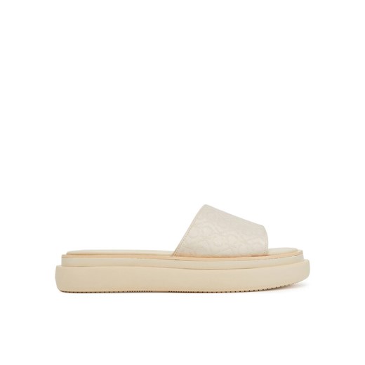 Calvin Klein Klapki Flatform Slide Jacq HW0HW02461 Écru ze sklepu MODIVO w kategorii Klapki damskie - zdjęcie 182728044