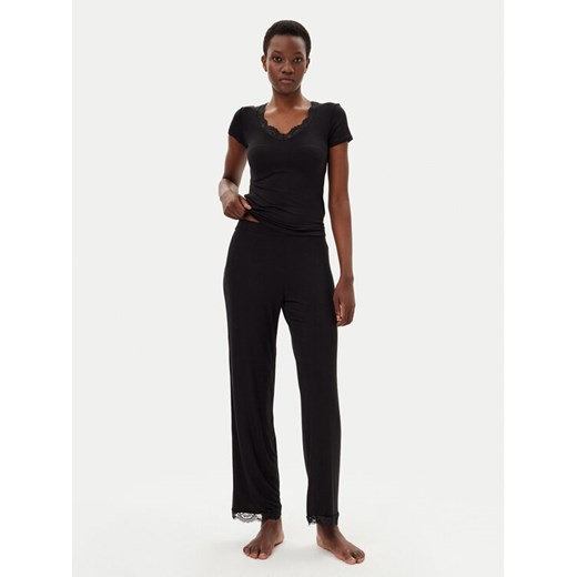 Hunkemöller Piżama Nanna 301483 Czarny Regular Fit ze sklepu MODIVO w kategorii Piżamy damskie - zdjęcie 182728901