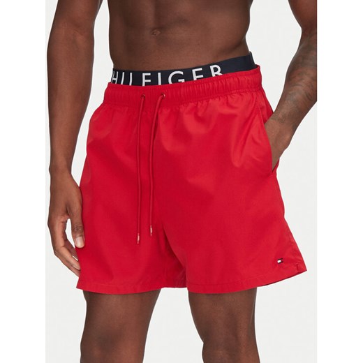 Tommy Hilfiger Szorty kąpielowe UM0UM03489 Czerwony Regular Fit ze sklepu MODIVO w kategorii Kąpielówki - zdjęcie 182729992