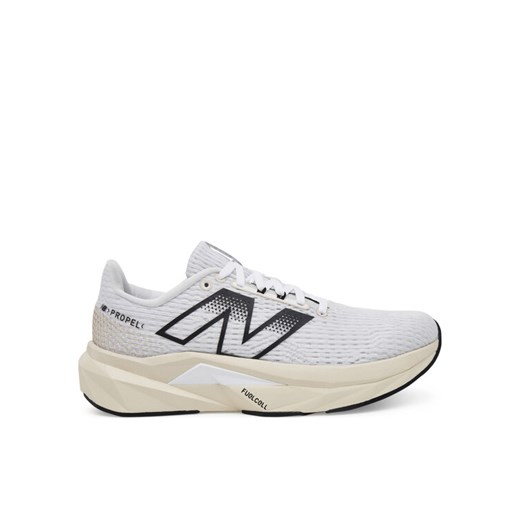 New Balance Buty do biegania FuelCell Propel v5 WFCPRCX5 Biały ze sklepu MODIVO w kategorii Buty sportowe damskie - zdjęcie 182730271