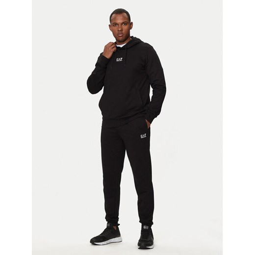 EA7 Emporio Armani Dres 8NPV64 PJVRZ 1200 Czarny Regular Fit ze sklepu MODIVO w kategorii Dresy męskie - zdjęcie 182730620