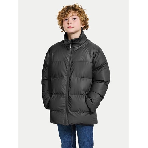 Didriksons Kurtka zimowa Mega 505364 Czarny Regular Fit ze sklepu MODIVO w kategorii Kurtki chłopięce - zdjęcie 182730790