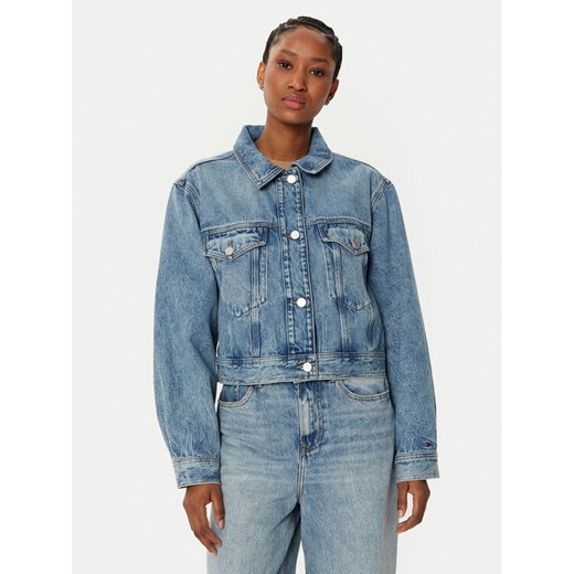 Tommy Hilfiger Kurtka jeansowa WW0WW43731 Niebieski Straight Fit ze sklepu MODIVO w kategorii Kurtki damskie - zdjęcie 182731312