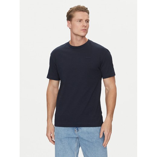 Calvin Klein T-Shirt K10K112749 Granatowy Comfort Fit ze sklepu MODIVO w kategorii T-shirty męskie - zdjęcie 182731594