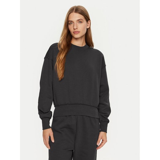 Champion Bluza 117469 Szary Regular Fit ze sklepu MODIVO w kategorii Bluzy damskie - zdjęcie 182731892