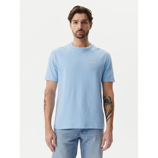 Calvin Klein Jeans T-Shirt J30J327234 Błękitny Regular Fit ze sklepu MODIVO w kategorii T-shirty męskie - zdjęcie 182736012