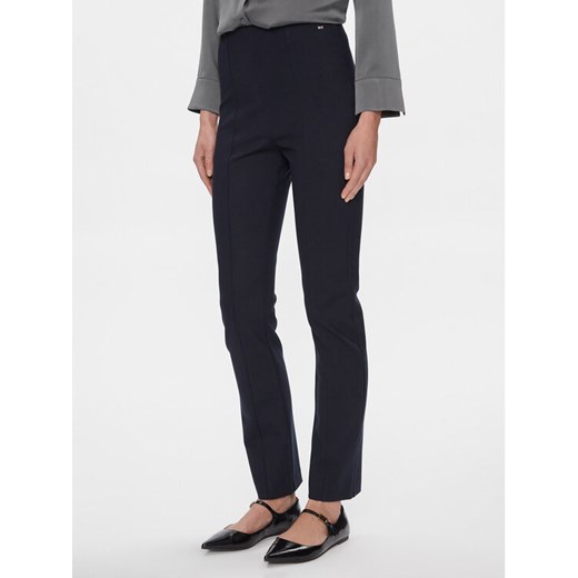 Tommy Hilfiger Spodnie materiałowe Elevated WW0WW39721 Granatowy Slim Fit ze sklepu MODIVO w kategorii Spodnie damskie - zdjęcie 182736474