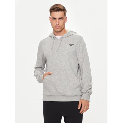 Reebok Bluza Left Chest 100067634 Szary Regular Fit ze sklepu MODIVO w kategorii Bluzy męskie - zdjęcie 182737591