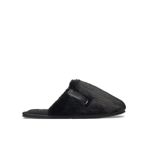 Calvin Klein Jeans Kapcie Hotel Slipper Fur After Glow YW0YW01593 Czarny ze sklepu MODIVO w kategorii Kapcie damskie - zdjęcie 182738890
