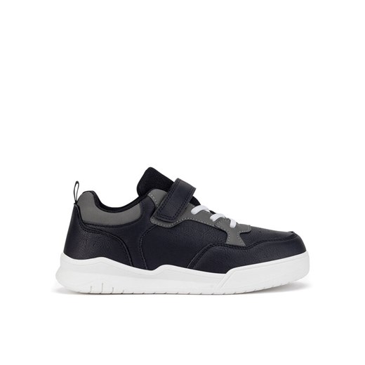 Action Boy Sneakersy AVO-274-056 Czarny ze sklepu MODIVO w kategorii Buty sportowe dziecięce - zdjęcie 182739322