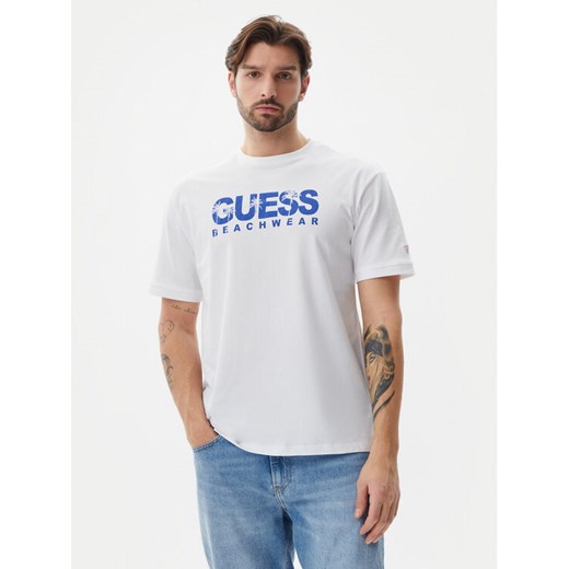 Guess T-Shirt F5GI11 I3Z14 Biały Oversize ze sklepu MODIVO w kategorii T-shirty męskie - zdjęcie 182739602