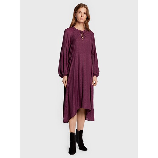 Karen by Simonsen Sukienka codzienna Emey 10104014 Fioletowy Relaxed Fit ze sklepu MODIVO w kategorii Sukienki - zdjęcie 182739952