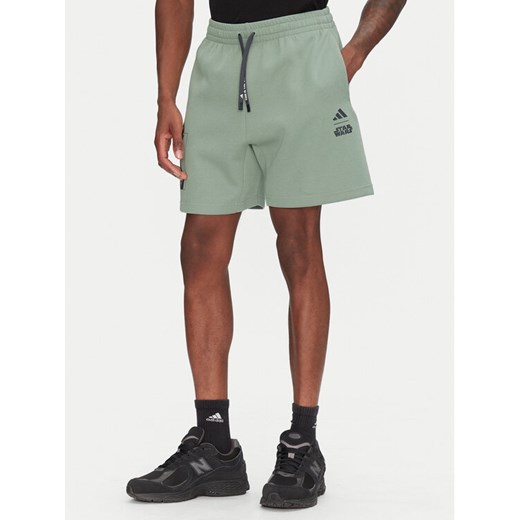 adidas Szorty sportowe Star Wars The Mandalorian™ JI5722 Zielony Regular Fit ze sklepu MODIVO w kategorii Spodenki męskie - zdjęcie 182741511