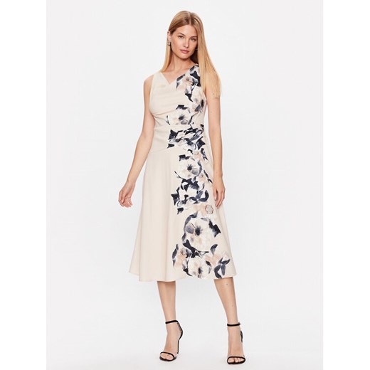 DKNY Sukienka koktajlowa DD3E361A Beżowy Regular Fit ze sklepu MODIVO w kategorii Sukienki - zdjęcie 182742764