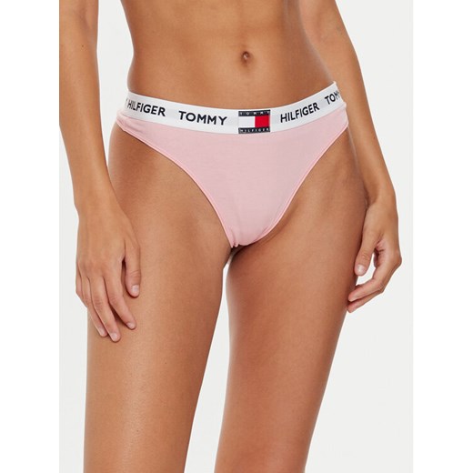 Tommy Hilfiger Stringi UW0UW05616 Różowy ze sklepu MODIVO w kategorii Majtki damskie - zdjęcie 182742810