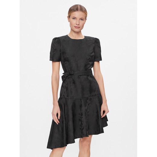 DKNY Sukienka koktajlowa DD3JQ466 Czarny Regular Fit ze sklepu MODIVO w kategorii Sukienki - zdjęcie 182744441