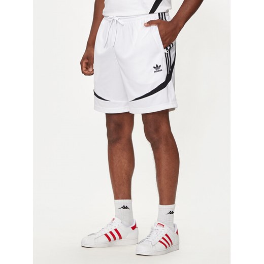 adidas Szorty sportowe Archive IZ4828 Biały Regular Fit ze sklepu MODIVO w kategorii Spodenki męskie - zdjęcie 182744960