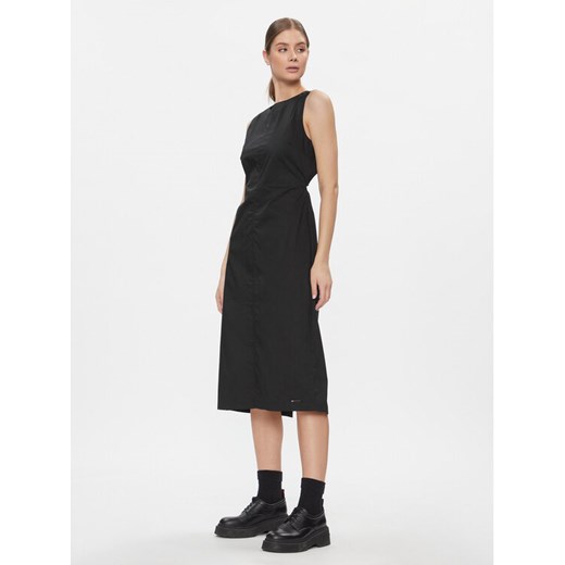 Tommy Jeans Sukienka koktajlowa Tjw Open Back Cotton Midi Dress DW0DW17431 Czarny Slim Fit ze sklepu MODIVO w kategorii Sukienki - zdjęcie 182745232