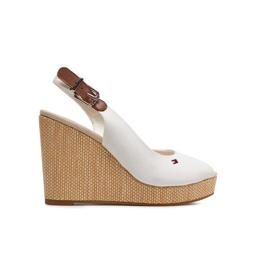 Tommy Hilfiger Sandały Iconic Elena Sling Back Wedge FW0FW04789 Écru ze sklepu MODIVO w kategorii Sandały damskie - zdjęcie 182746293