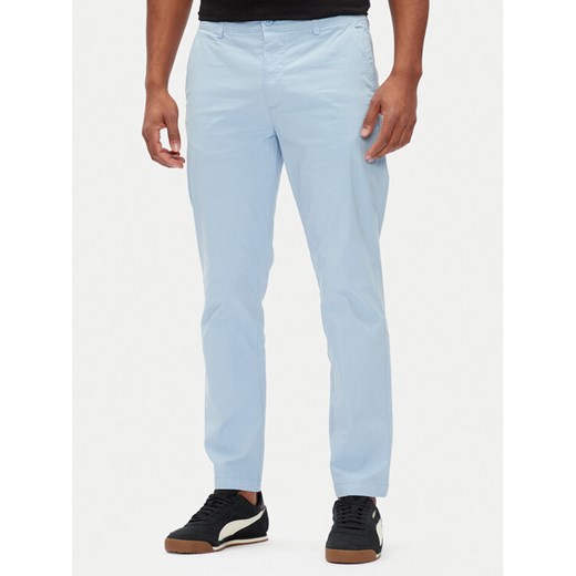 Pepe Jeans Chinosy PM211873 Błękitny Slim Fit ze sklepu MODIVO w kategorii Spodnie męskie - zdjęcie 182747412