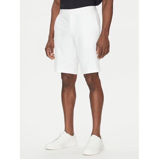 BOSS Szorty materiałowe S_Commuter_10.5 inch 50540337 Biały Slim Fit ze sklepu MODIVO w kategorii Spodenki męskie - zdjęcie 182747541