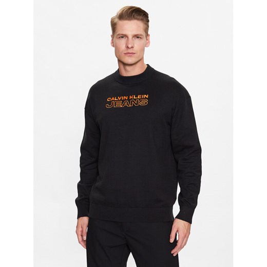 Calvin Klein Jeans Sweter J30J323841 Czarny Regular Fit ze sklepu MODIVO w kategorii Swetry męskie - zdjęcie 182748284