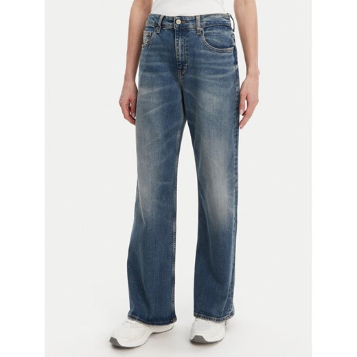 Tommy Jeans Jeansy Mia DW0DW21280 Granatowy Straight Fit ze sklepu MODIVO w kategorii Jeansy damskie - zdjęcie 182749982
